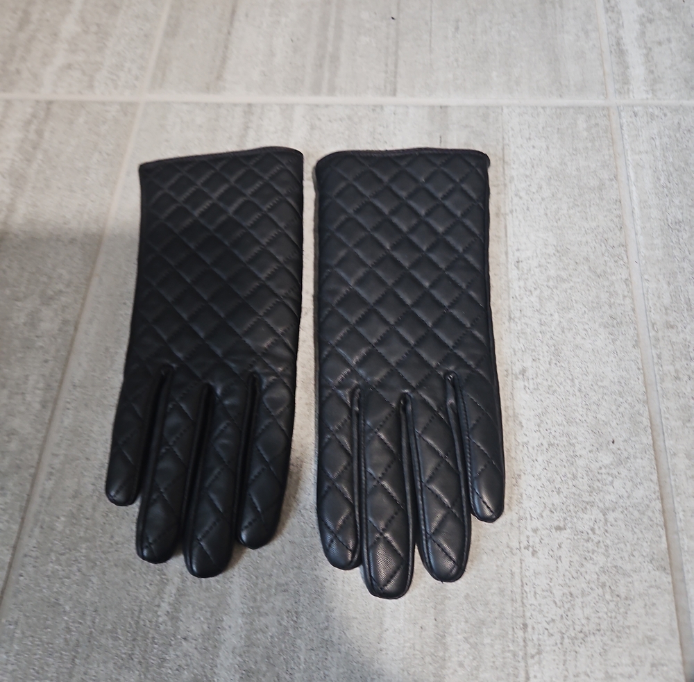 3M Thinsulate Quilted Leather Gloves - Black